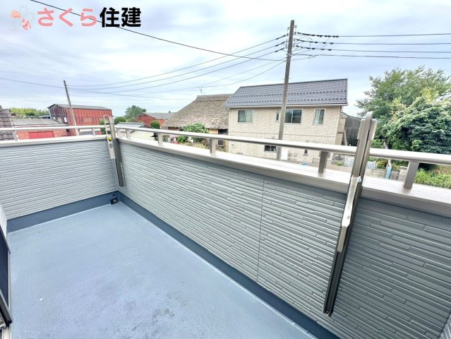 いろどりアイタウン栃木市藤岡町藤岡22-P2　３号棟のバルコニー|広々としたバルコニー♪家族全員分の布団もゆったり並べられるます♪
