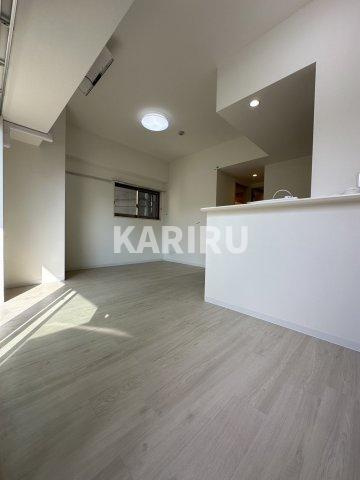 プライム大阪城北の居間・リビング