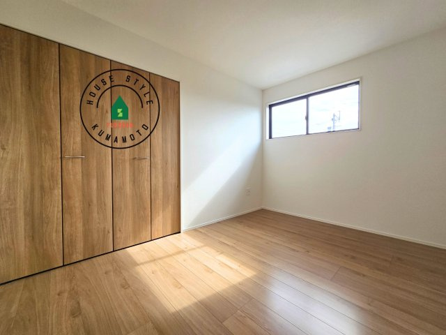 熊本市南区城南町碇第3-2棟（2号棟）　の内観：施工例|柔らかい陽光が差し込む明るいお部屋を演出する設計。彩光の取れる窓が気持ちの良いお部屋を創り上げます。