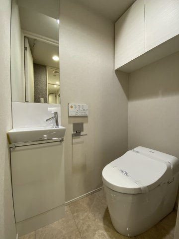 オープンレジデンシア池尻大橋のトイレ|シンプルで使いやすいトイレです