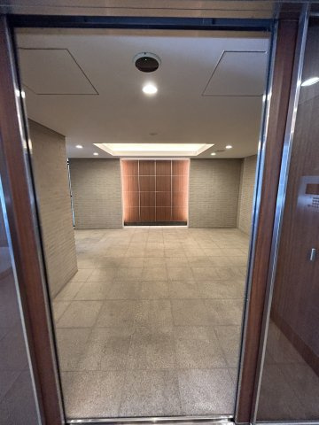 オープンレジデンシア池尻大橋のエントランス|エントランスです