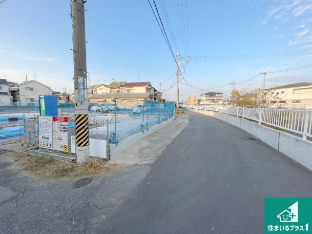 羽曳野市南恵我之荘　第1期　新築一戸建ての前面道路含む現地写真|周辺は落ち着いた街並みの住宅地！子育てがしやすい住環境です！まだ未完成ですが、現地でしかわからない事もございます。是非一度ご覧ください。