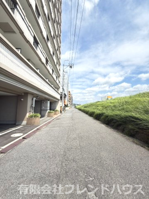 【周辺】 | トーカンキャステール己斐本町 | 外観含む前面道路