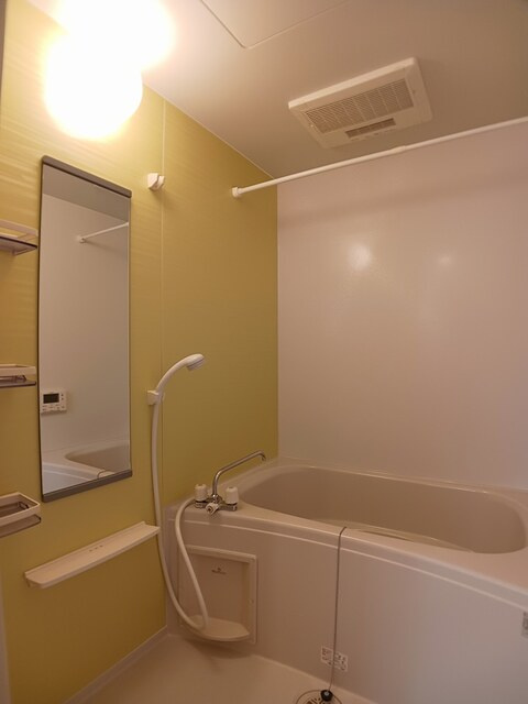 ラスパシオ　Ａの浴室