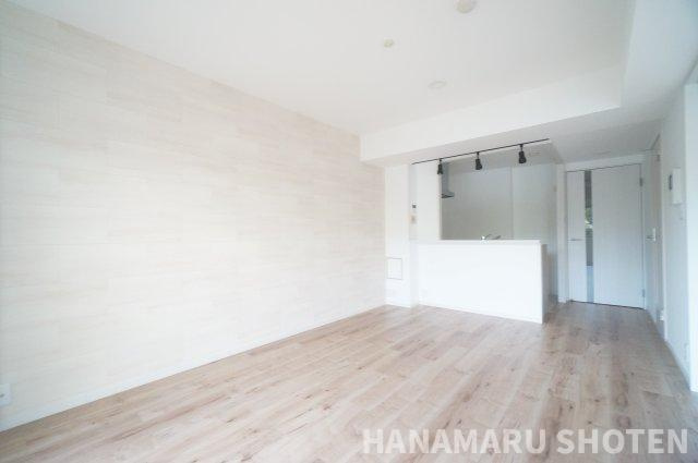 ダイアパレス検見川浜の居間・リビング|＊当日ご案内可＊ご希望の物件まとめてご案内！弊社が掲載していない物件でもOK♪お気軽にご相談ください ♪お電話でのお問合わせがスムーズ♪