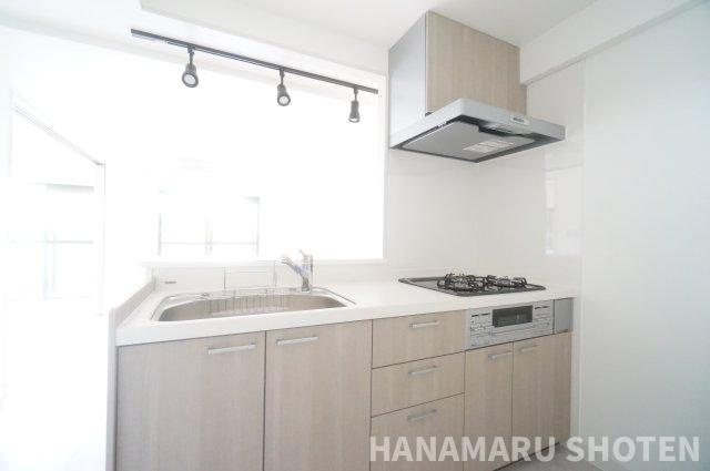 ダイアパレス検見川浜のキッチン|＊当日ご案内可＊ご希望の物件まとめてご案内！弊社が掲載していない物件でもOK♪お気軽にご相談ください ♪お電話でのお問合わせがスムーズ♪