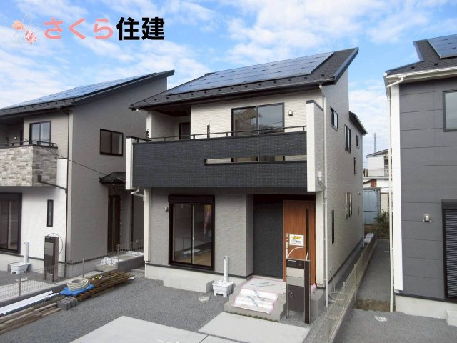 宇都宮市戸祭２丁目　2号棟の外観|駐車場は３台駐車可能です◎