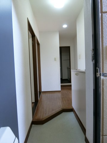 グランメール旗ヶ崎Ⅰの玄関