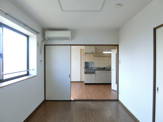 グランメール旗ヶ崎Ⅰの洋室