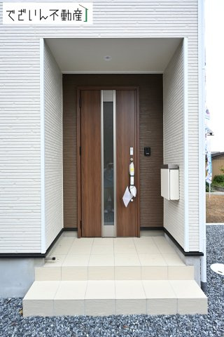 【玄関】 | Cradle garden神川町新里第4　新築住宅 | ≪2号棟≫
現地(2025年10月撮影)