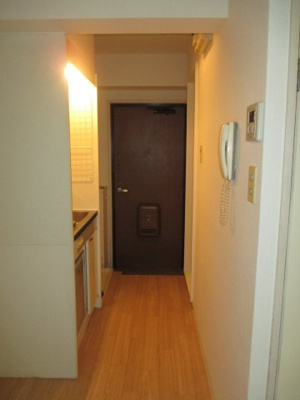 【玄関】 | プレール新板橋 | 収納もある玄関です