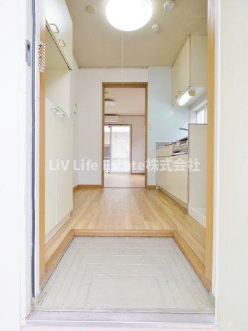 エステートピア貫井北町の玄関