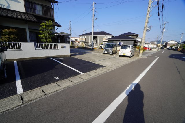 たなかハイツの駐車場