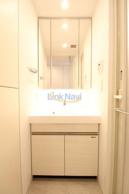 【独立洗面台】 | コンフォリア・リヴ南森町Q