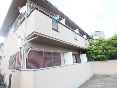 【外観】 | ハイツ梨花 | 落ち着いた雰囲気の外観です