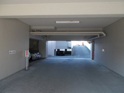 【駐車場】 | 緑地東ロイヤルマンション