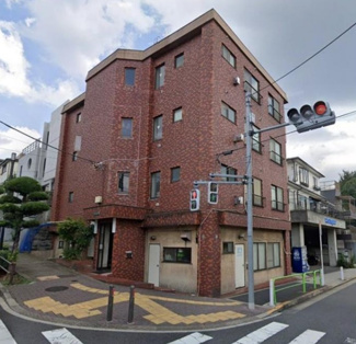 【外観】 | モダンでスタイリッシュな印象を与えるブラウンを基調とした外観。