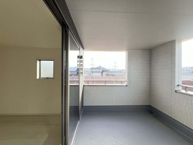 桜井市粟殿　第13期　のバルコニー|広いインナーバルコニー