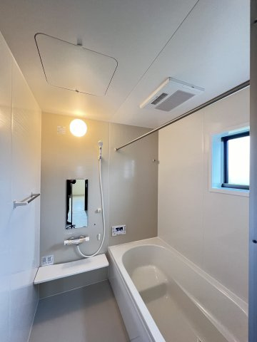 桜井市粟殿　第13期　の浴室|のびのび入浴できるシステムバス