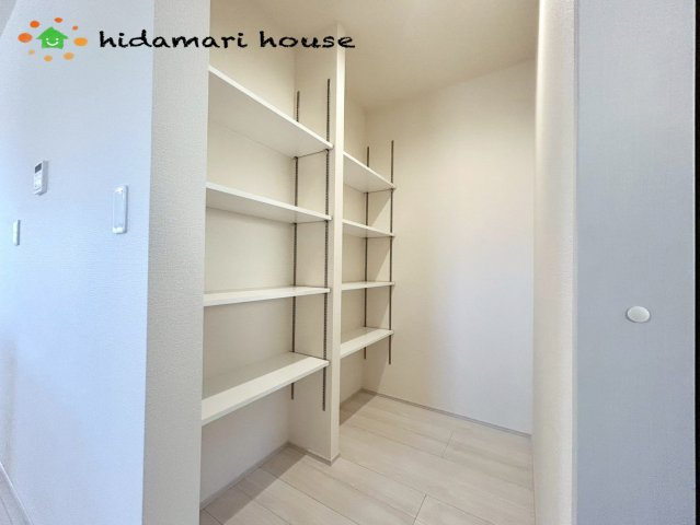 北区吉野町第2　新築戸建　リーブル04の収納|パントリー収納