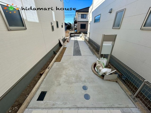 北区吉野町第2　新築戸建　リーブル04の前面道路含む現地写真