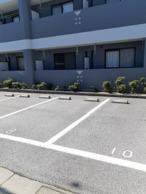 【駐車場】 | ピュア