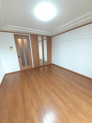 【内装】 | ピュア