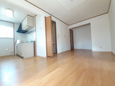 【居間・リビング】 | グレースガーデンⅠ