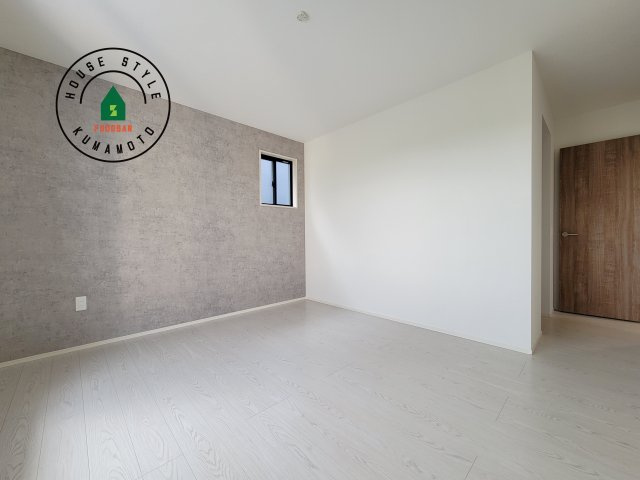 菊池市西寺第4-2棟（3号棟）　の内観：施工例|主寝室には収納力に優れたクローゼットがありますので、お部屋もすっきり片付きます。