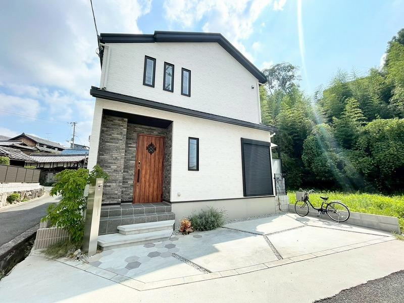 私市6丁目　中古一戸建て