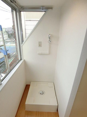 【設備】 | 渡辺ハイツ | 室内洗濯機置き場