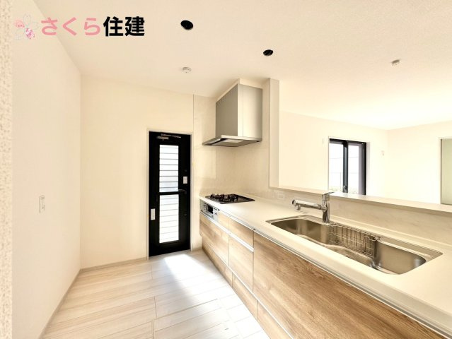 いろどりアイタウン栃木市藤岡町藤岡22-P6　１棟の内観：施工例|同社施工物件の写真です。※建具やフローリング、その他仕様が違う場合がございます。									
