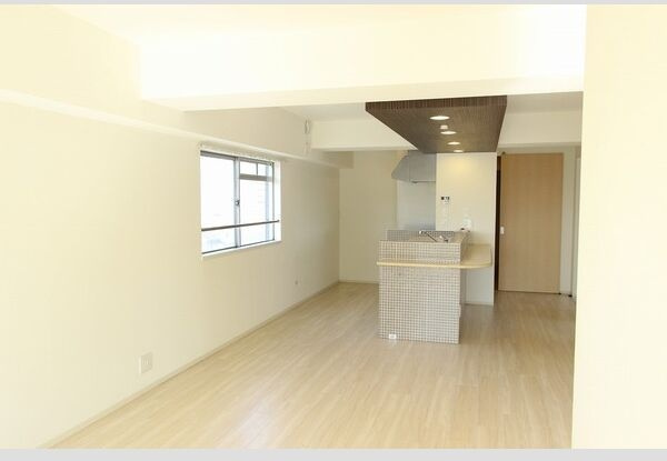 サンハイツヒロの居間・リビング