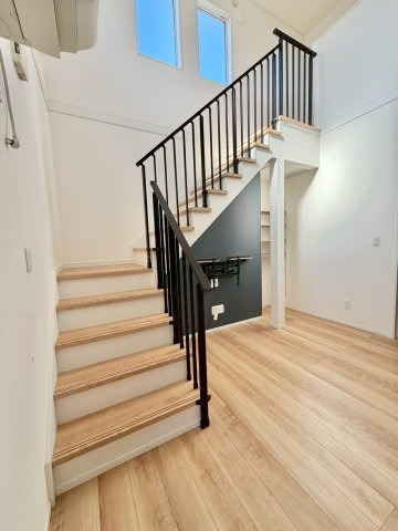 野田市桜の里　中古売戸建のその他共用部分|吹抜け階段部分