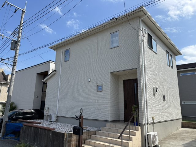 野田市桜の里　中古売戸建の外観|玄関は北西側