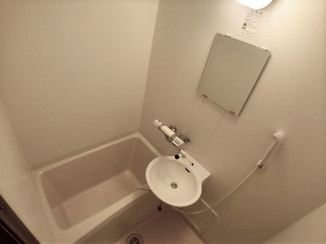 【浴室】 | レオパレスこころ | 設備・仕様は号室により異なる為、現況を優先致します。