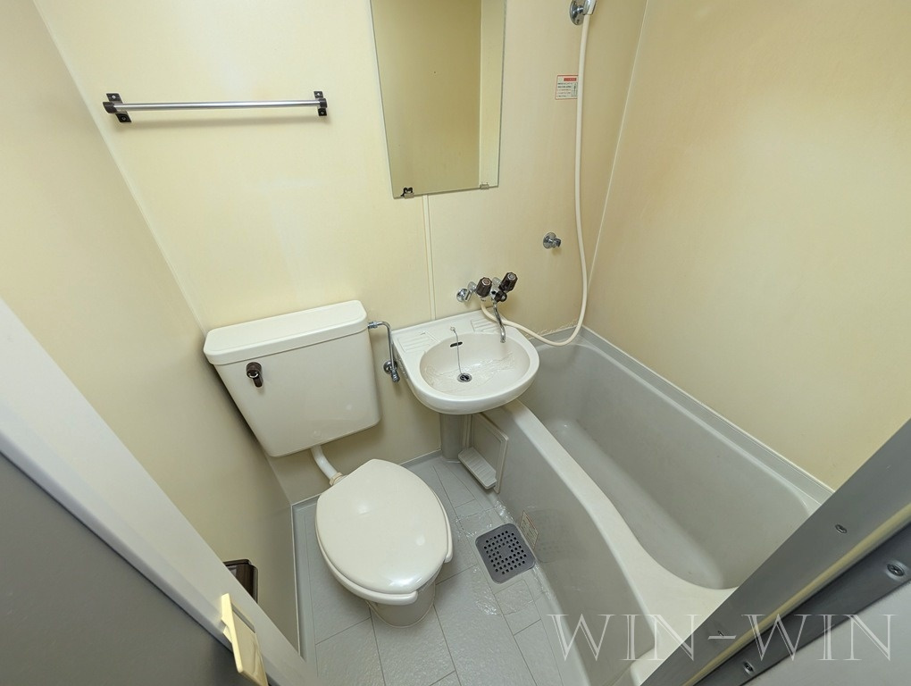 フラッツハナ Ⅱの浴室