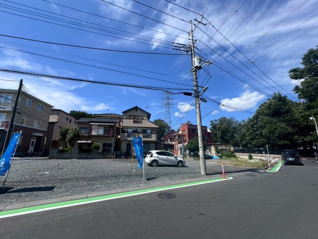 土地 ふじみ野市亀久保の前面道路含む現地写真|間口広々10ｍ以上