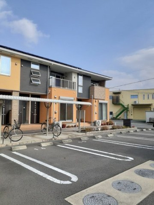 【駐車場】 | ベルファミーユ　Ⅱ | 車をお持ちの方に嬉しい駐車場付きの物件です