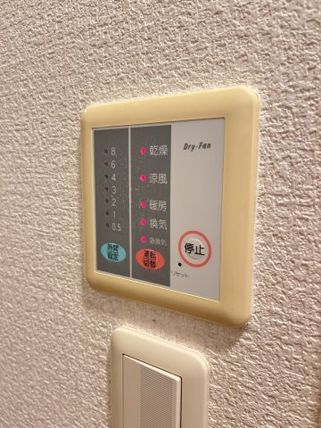 大阪市都島区都島本通２丁目の賃貸マンションのエントランス