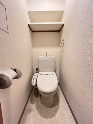 大阪市都島区都島本通２丁目の賃貸マンションのトイレ