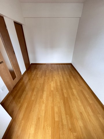 大阪市都島区都島本通２丁目の賃貸マンションの洋室