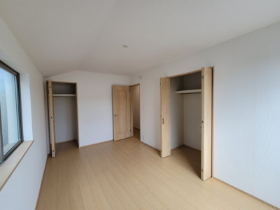 【収納】 | 鈴蘭台南町６丁目　新築戸建 | 収納も2ヵ所ついていてお部屋がより広くお使い頂けます。