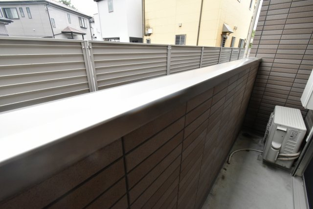 パルティール小曽根のバルコニー
