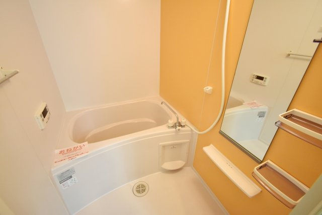 パルティール小曽根の浴室