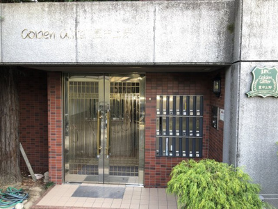 【エントランス】 | ゴールデングリタ豊中上野