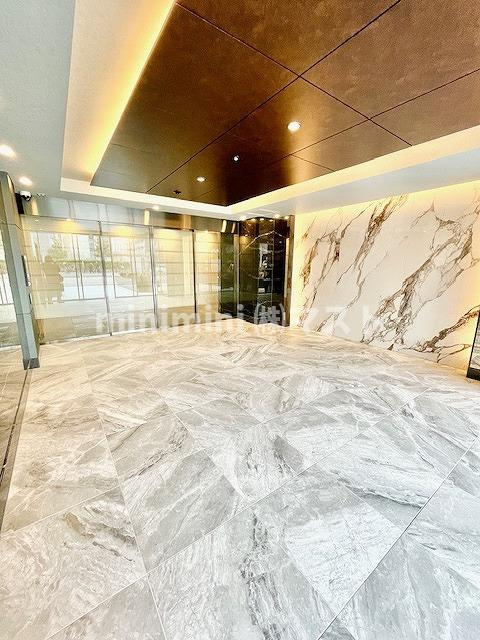 S-RESIDENCE福島diverseのロビー