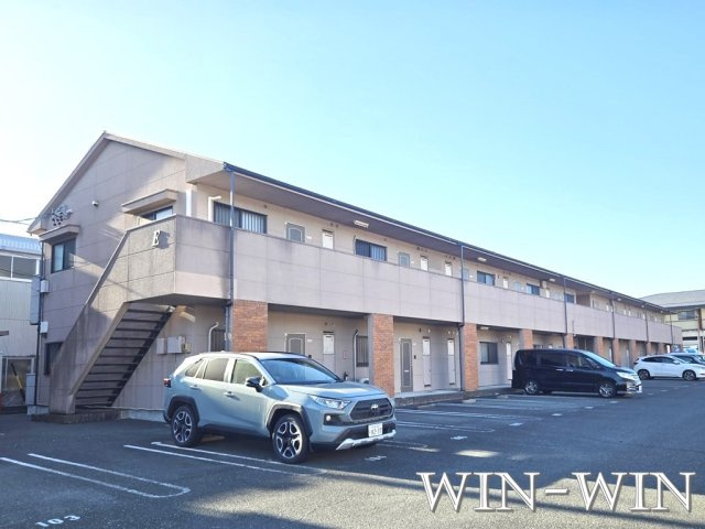 ブロードタウン神野 E棟の外観