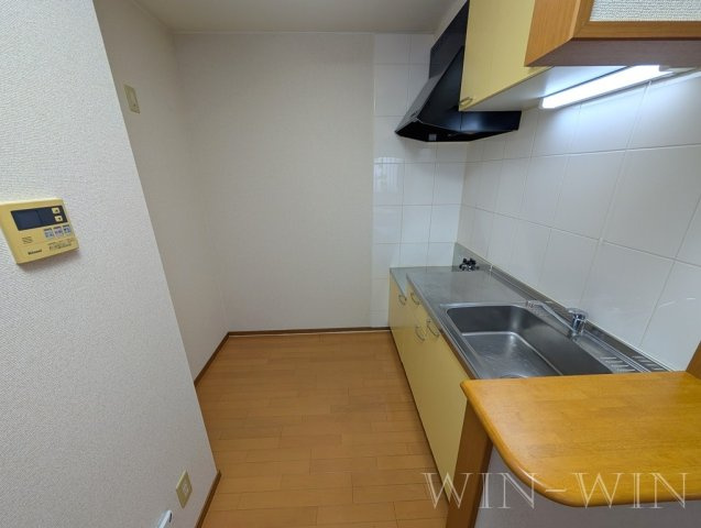 ブロードタウン神野 Eのキッチン