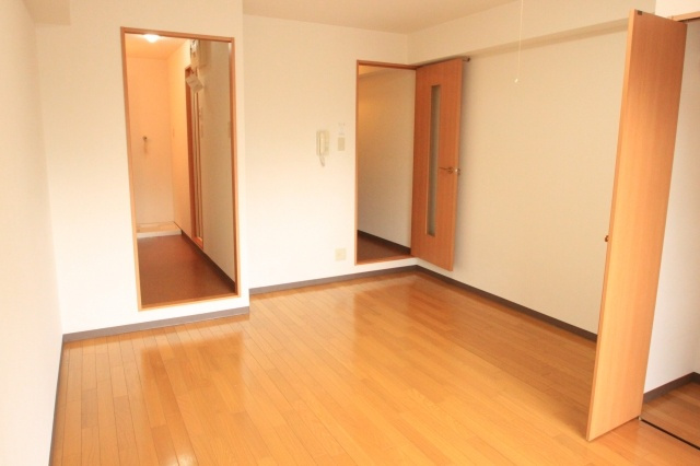 ルミエール八戸ノ里の寝室